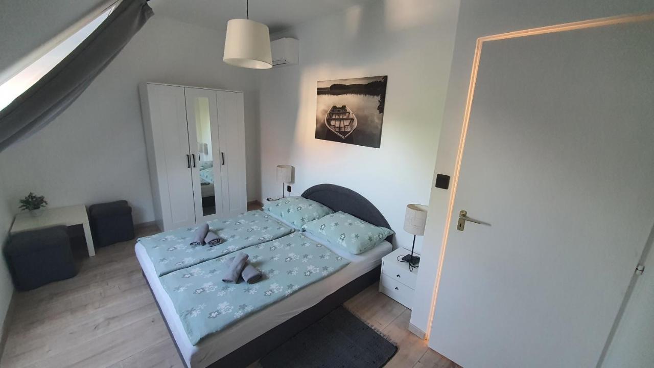 Apartman Soos -- Only For Relaxation, Not For Party! 시오포크 외부 사진