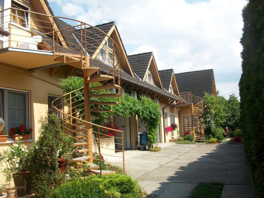 Apartman Soos -- Only For Relaxation, Not For Party! 시오포크 외부 사진